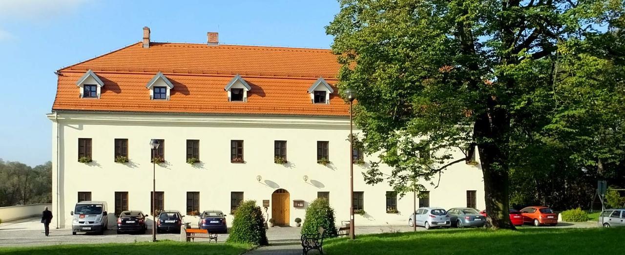 Hotel Zamek Havířov Exterior foto